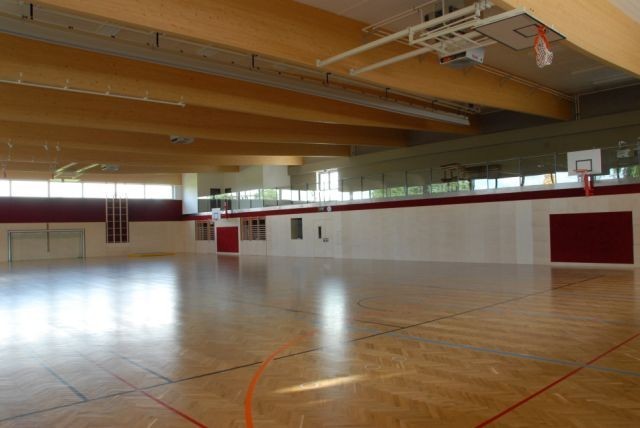 sporthalle1.jpg