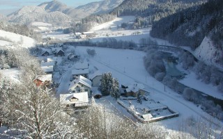 2001 ReithWinter9.JPG